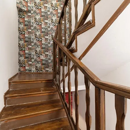 4 Floor Studio City Center By Renters *